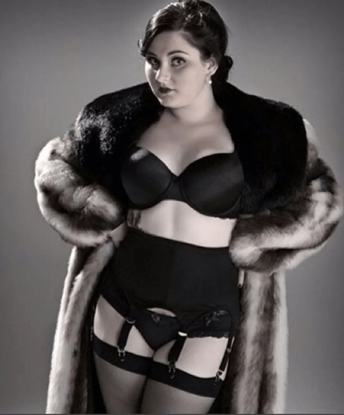 Style 72522 | Garter Belt | Six Metal Garters | Moderate Shaping & Tummy Control - Image 15